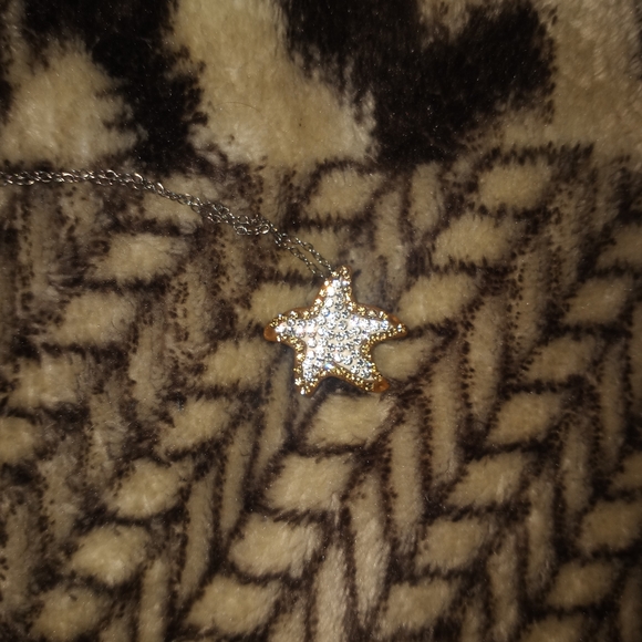 NWT SILVER RHINESTONE STARFISH NAUTICAL OCEAN SPARKLY NECKLACE - Picture 8 of 8